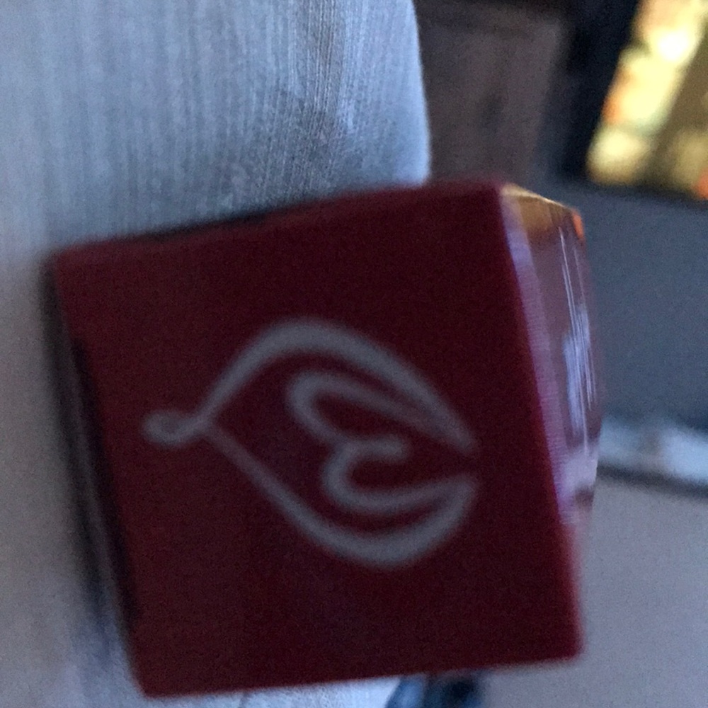 Lipstick - Picture 6 of 6